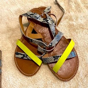 Tucker+Tate sandals 6.5